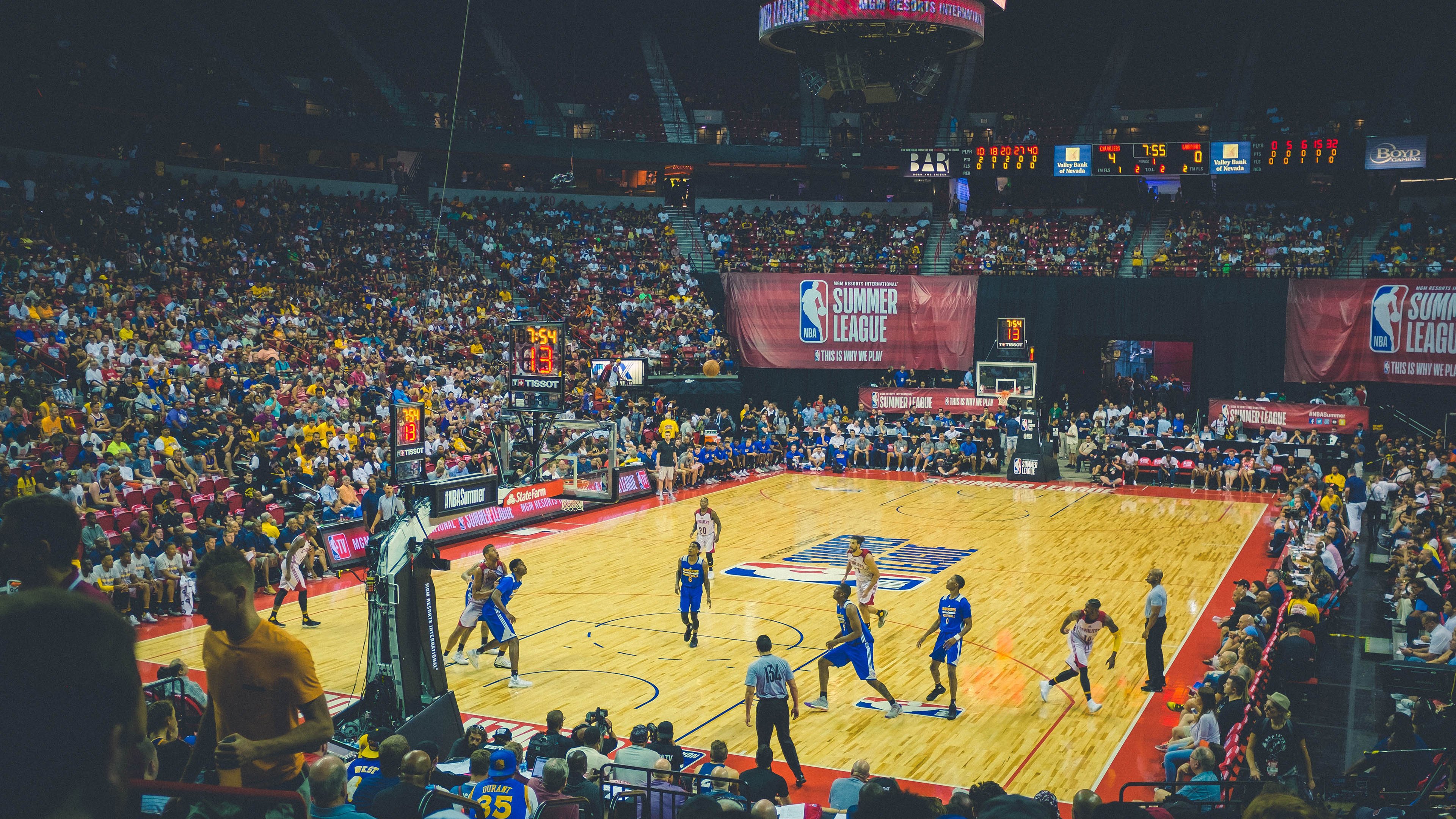 开云官方网站-CBA联盟鼓励球迷深度参与联赛发展，跟我说说cba联赛的情况呗